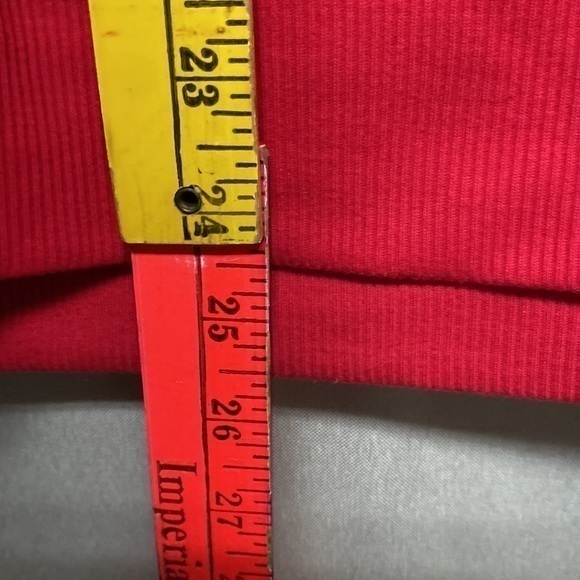 Sleep Chic Faux Fur Women’s red pull over w/ front pocket size medium‎ (W-184) - Picture 5 of 9